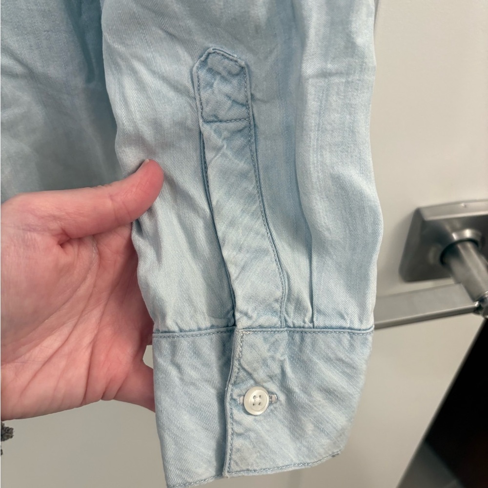 Rails Ingrid Denim Button Down in Light Vintage Size XS - Picture 12 of 16